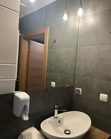 Z Dwoma Sypialniami I Tarasem Płock