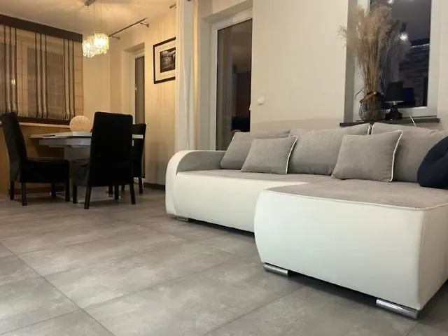 Appartamento Z Dwoma Sypialniami I Tarasem Płock