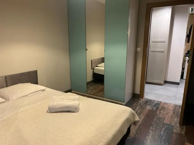 Z Dwoma Sypialniami I Tarasem * Płock